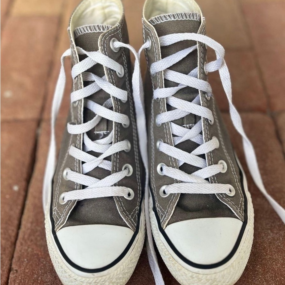 High-top converse
